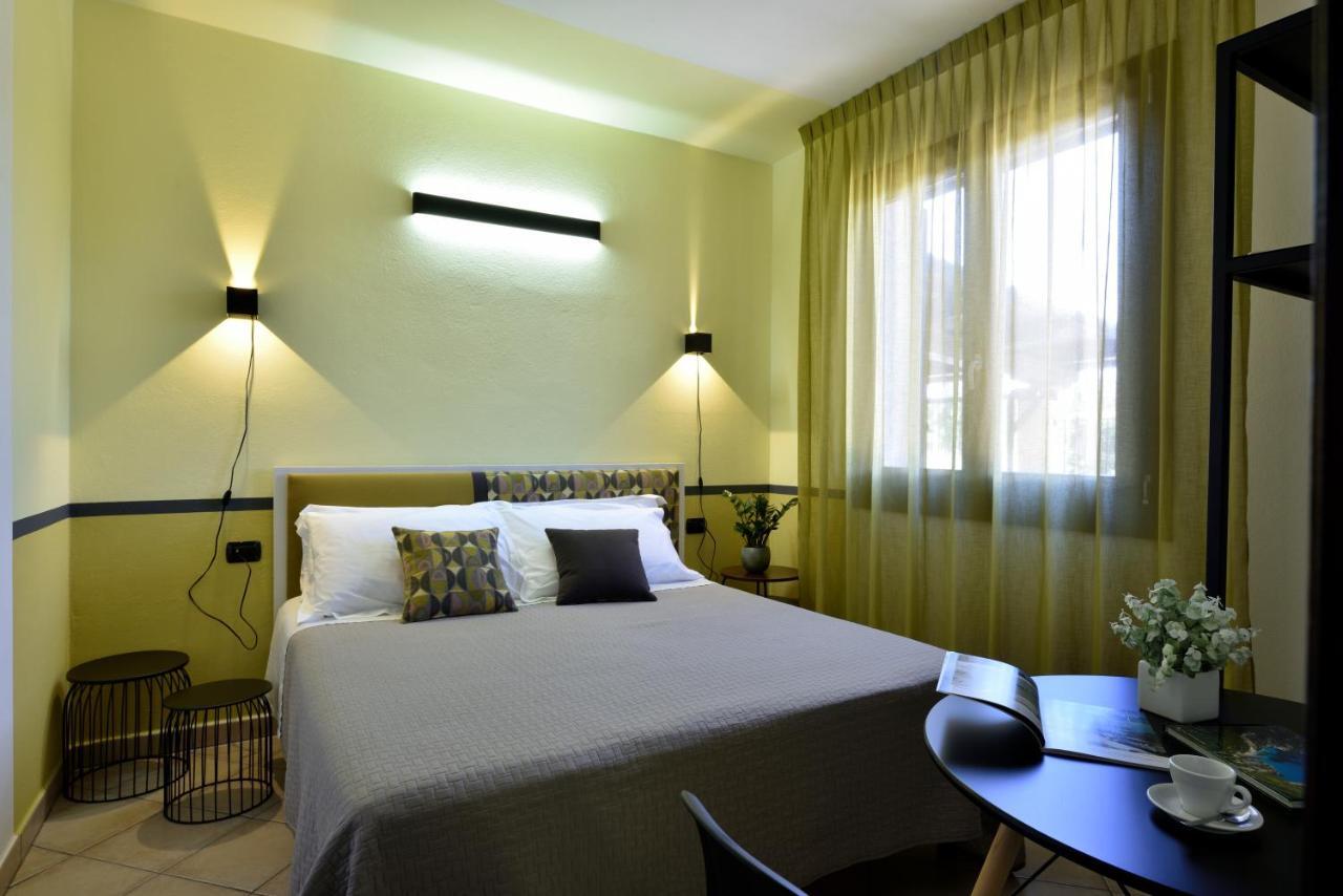 La Tortorella Room & Apartment Tortolì Dış mekan fotoğraf